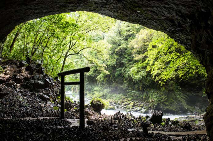 天安河原