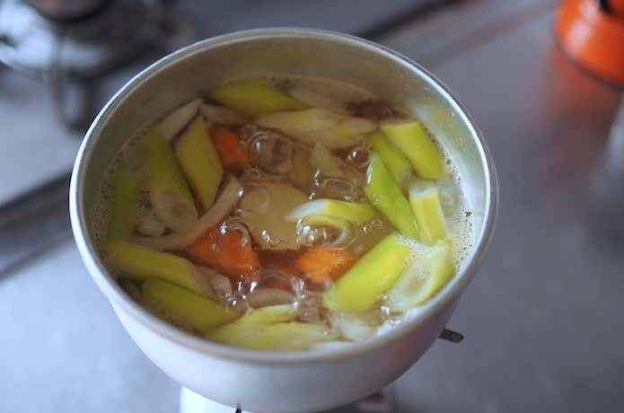 野菜を煮る