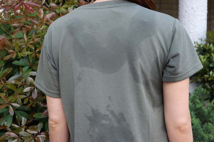 Tシャツ　汗