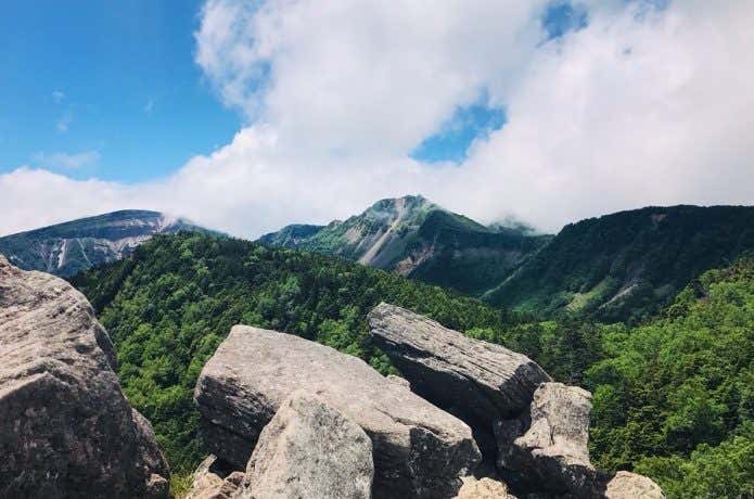ニュウ山頂からの景色