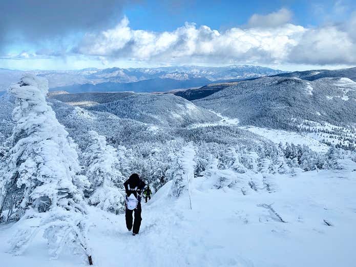 ステージⅡでは積雪期でも北横岳など森林限界を超えない範囲ならガイディング可能