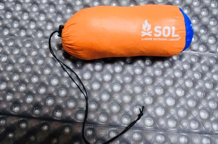SOL／ヒートシート®2パーソン エマージェンシー ヴィヴィ