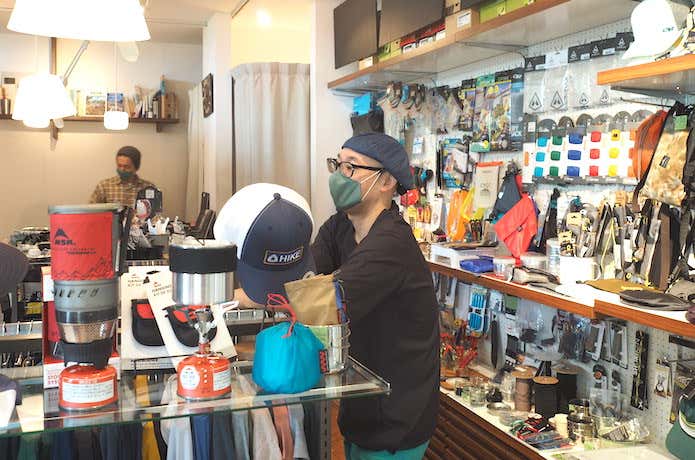 土屋さんと店内