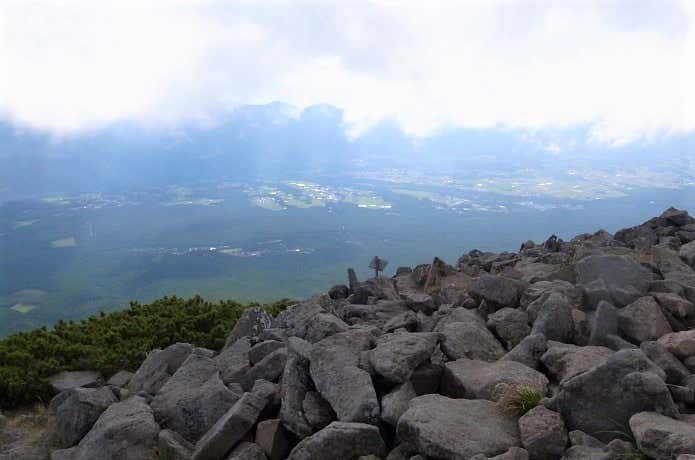 編笠山山頂より