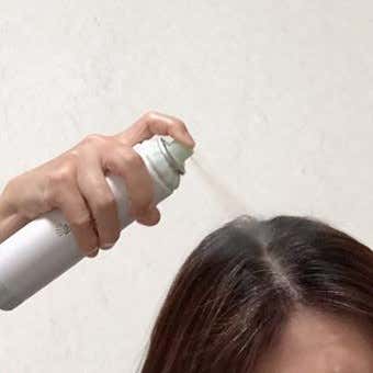 ＜サボリーノ＞髪を洗いまスプレー ボタニカルを使用している筆者