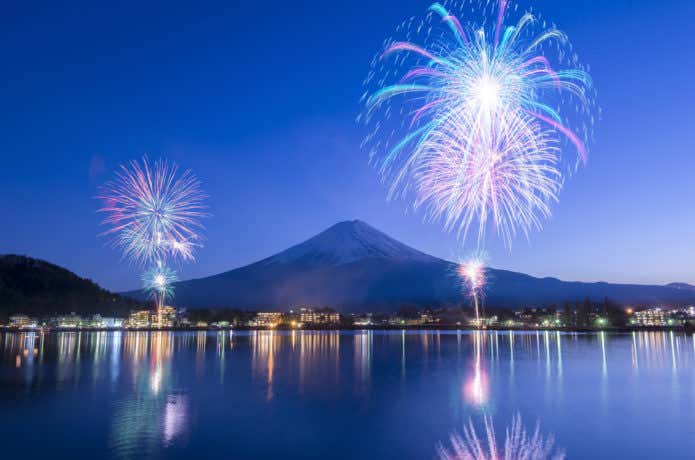 花火と富士山
