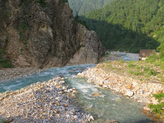 湯俣川と水俣川の合流地点