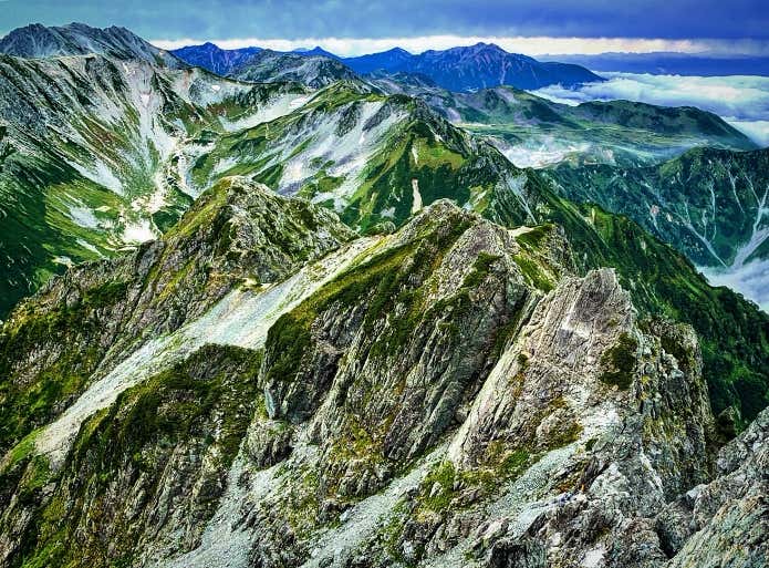 ステージⅢ資格では“難路”とされる剱岳・別山尾根のガイディングも可能