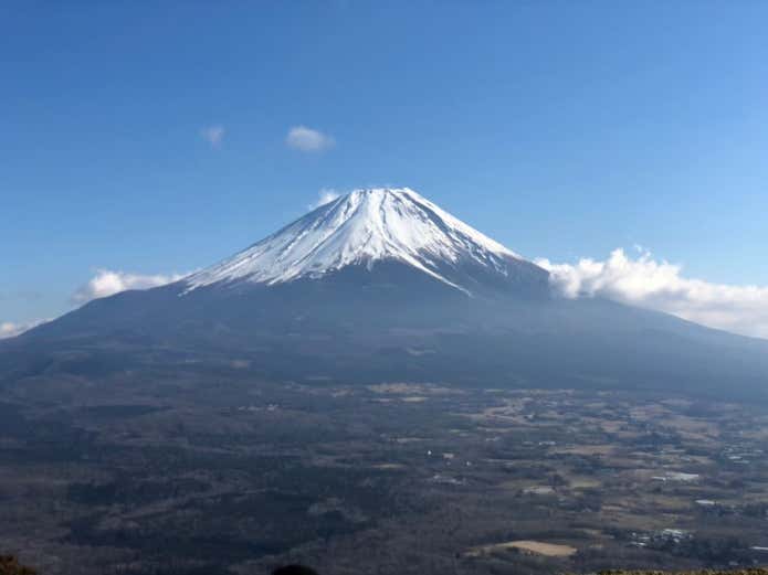竜ヶ岳登山道から望む富士山
