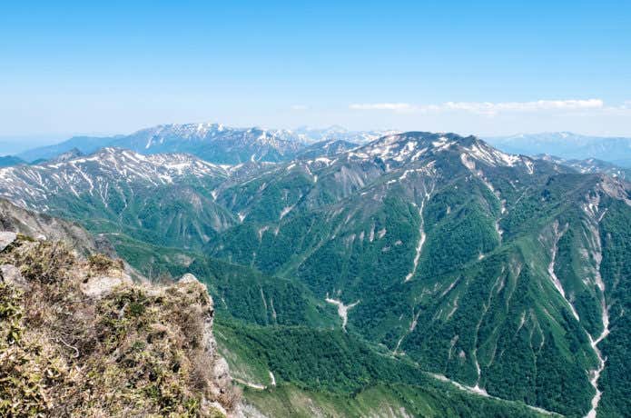 谷川岳山頂よりの眺め