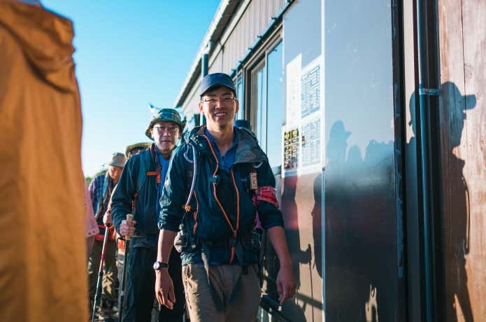 富士登山中の様子とガイド