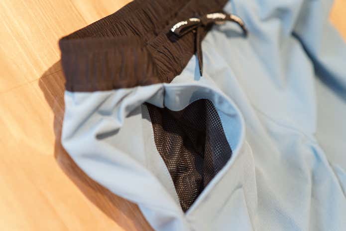 両サイドポケット