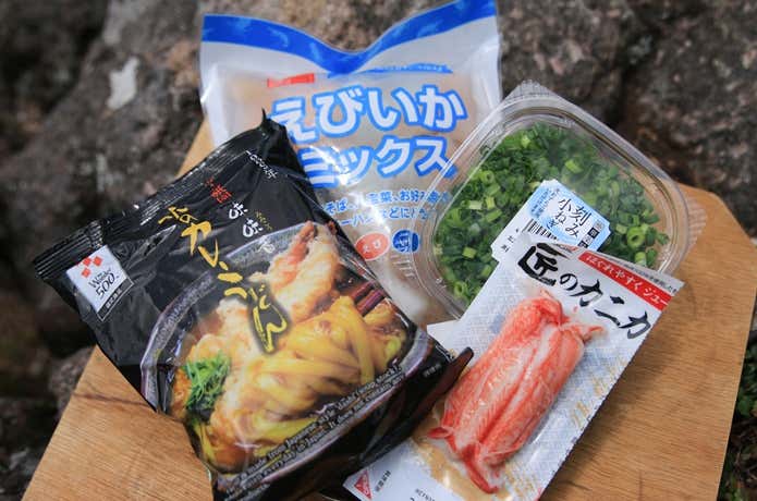 シーフードカレーうどん　材料