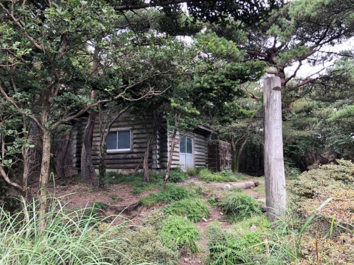 韓国岳避難小屋