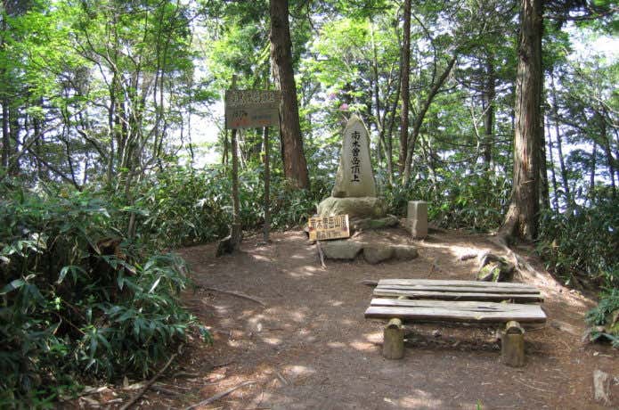 南木曽岳山頂
