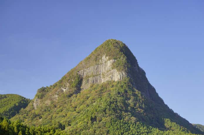 鎧岳の岩峰