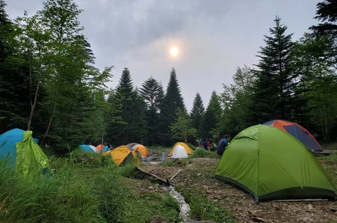 オーレン小屋テン場