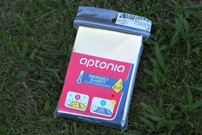 サバイバルブランケット