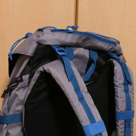 FORCLAZ 50 ショルダー部分