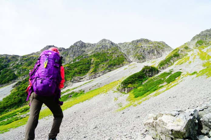 登山　日差しが強い