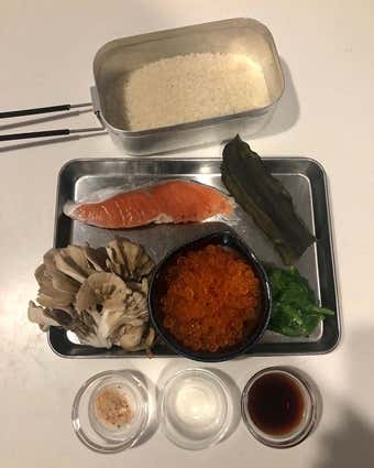 鮭といくらの親子炊き込みご飯 材料