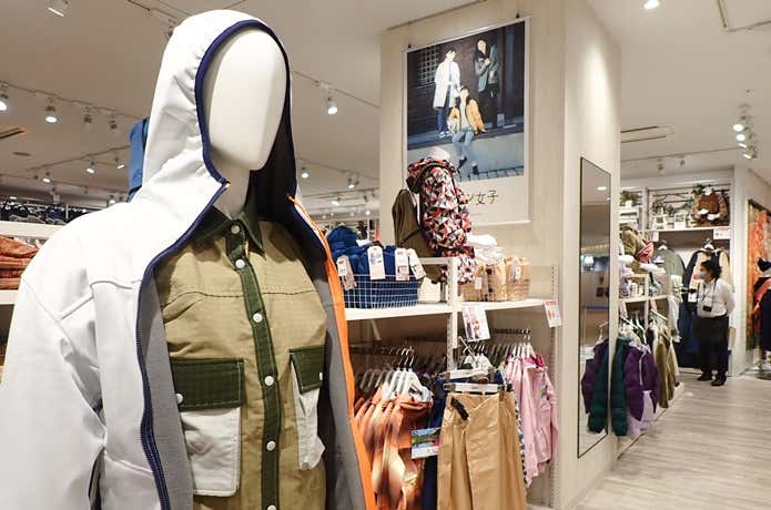 ワークマン女子の店内