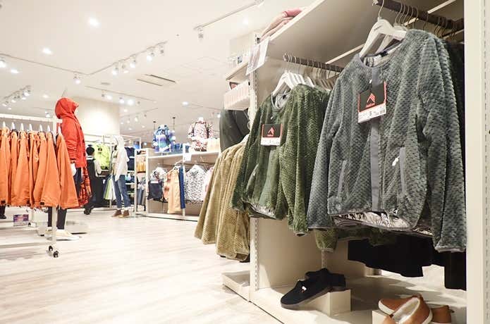 ワークマン女子　店内