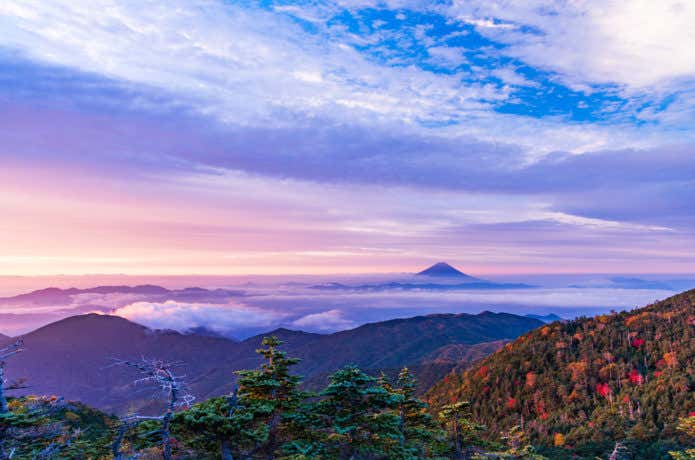 【山梨県】国師ヶ岳・紅葉・富士山・夜明け
