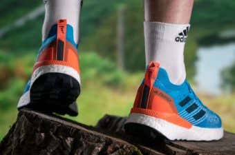 adidas　シューズ