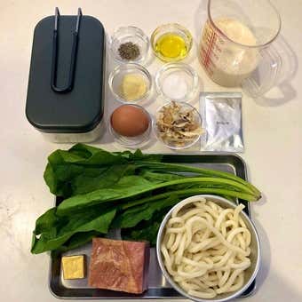 豆乳カルボナーラ風うどん　材料