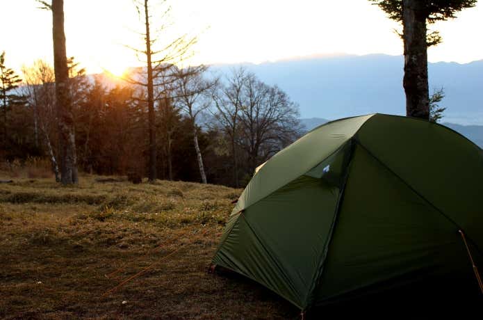 夕陽とテント
