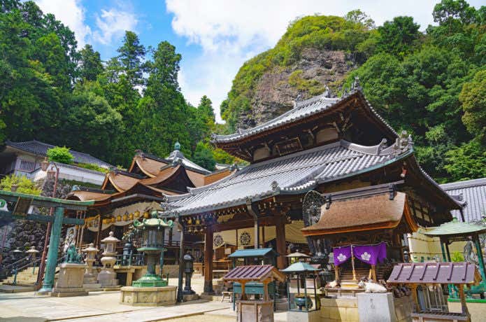 宝山寺
