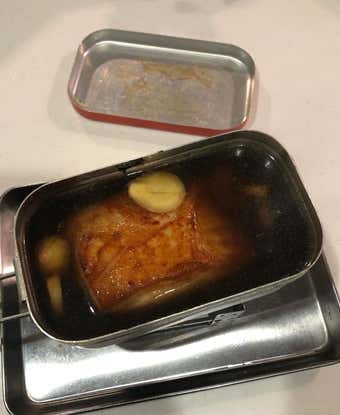 蓋をして煮込む