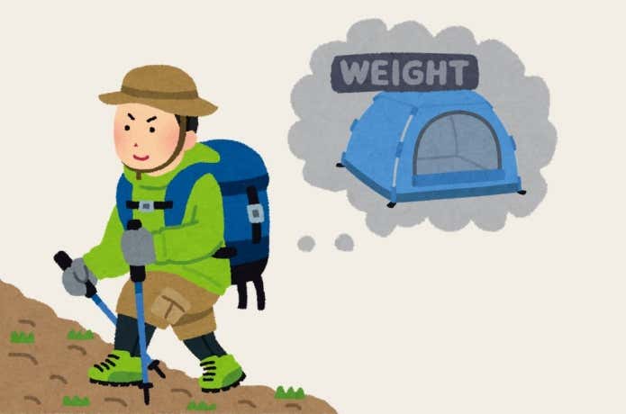 荷物を背負って日帰り登山をする