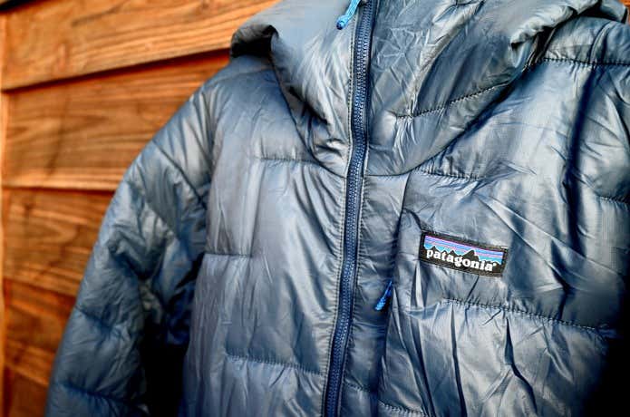 Patagonia マクロパフフーディ　青　Sサイズ