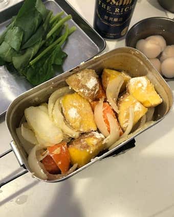 小麦粉を塗す