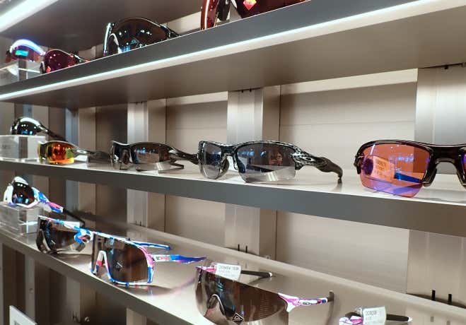 Oakley display オークリー ディスプレイメンズ