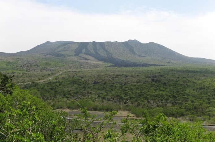 三原山　山容