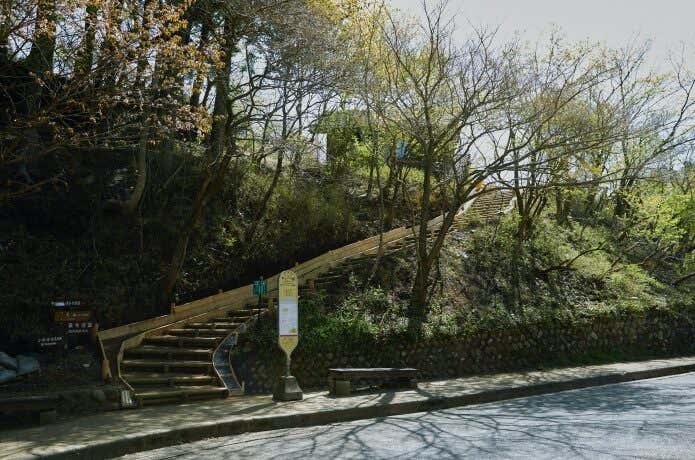 ヤビツ峠　バス停