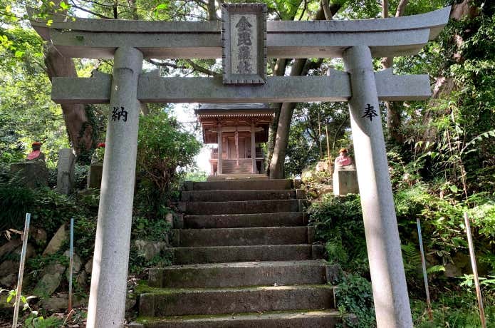 金毘羅台に鎮座する金毘羅宮