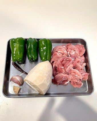 タケノコと豚肉のオイスター炒め　材料