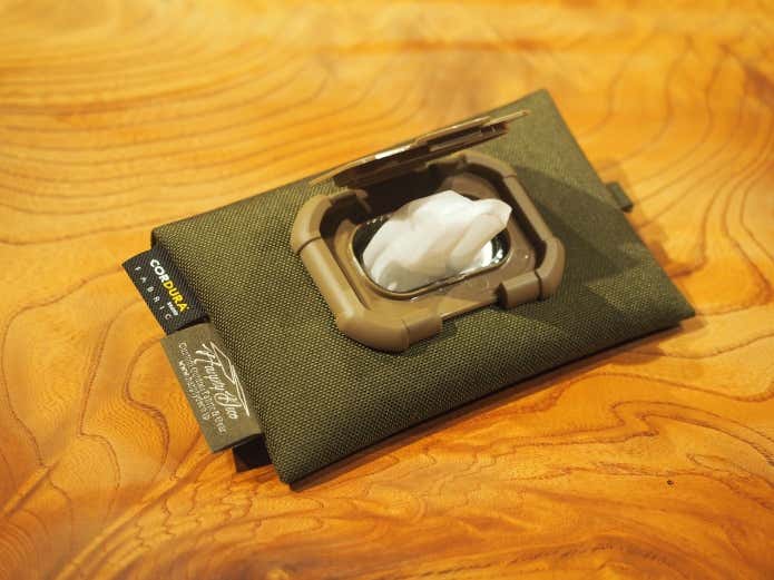 hanpty deco　　袋型ウェットティッシュ専用ポーチ