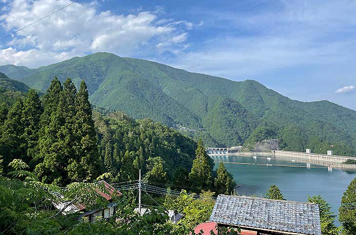 奥多摩湖が見えた