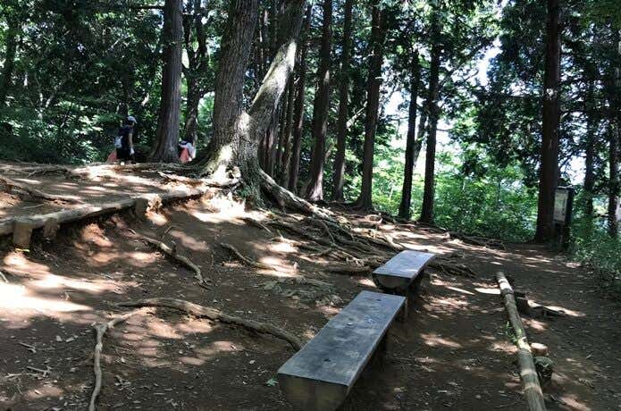 山のごみ
