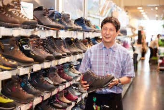 ローバーの登山靴「バルド」