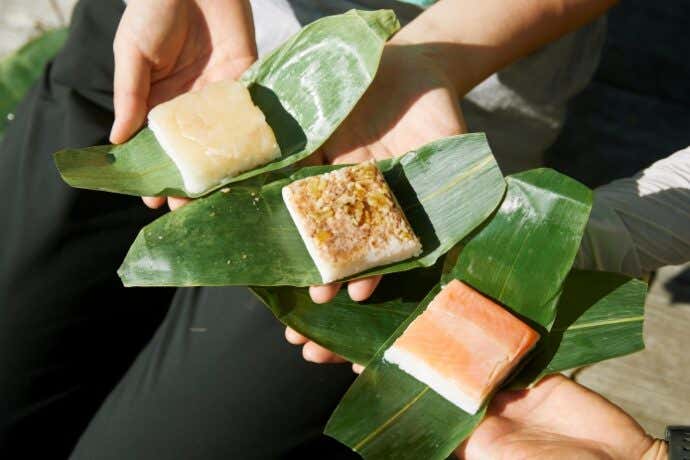朝日小屋名物：笹で包まれたお寿司（ます、くるみ、まとダイ）