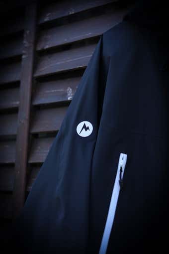 GORE-TEX 3L A Jacket　ブランドロゴ