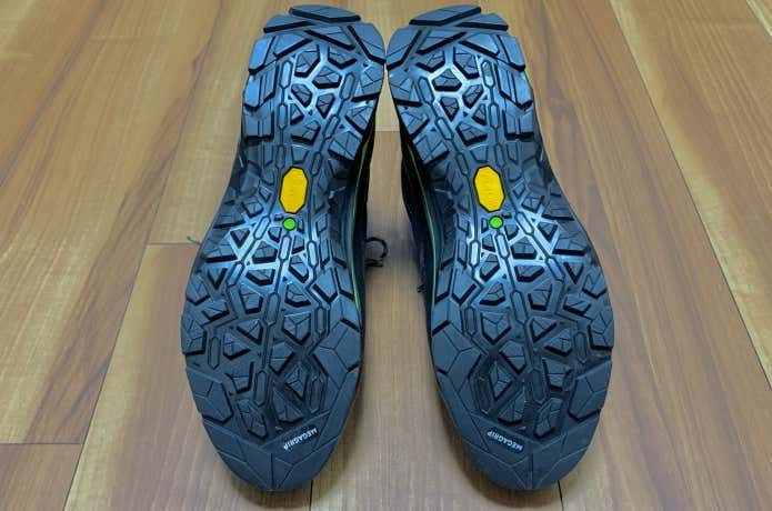 オリジナルパターンを採用したメガグリップコンパウンドのVibram®︎シグナルソール