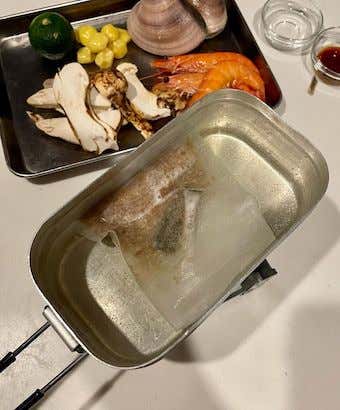 沸騰したら①の出汁パックを入れる