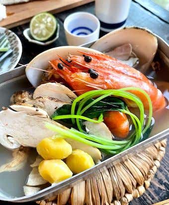 三つ葉を加えて完成